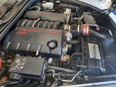 Used 2006 Chevrolet Corvette Coupe w/ Preferred Equipment Group image 5