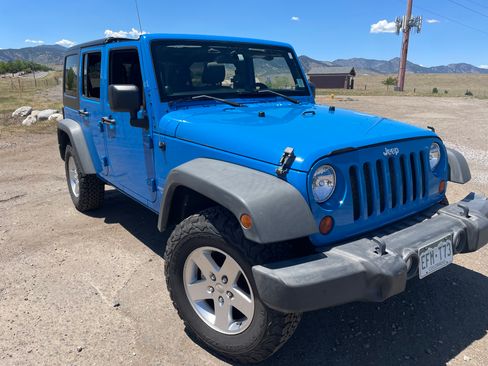 Used 2011 Jeep Wrangler Unlimited Sport AWD/4WD image 6