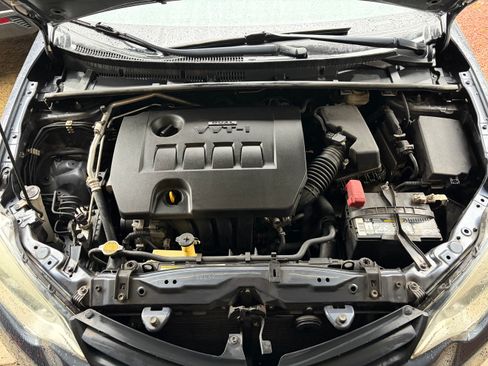 Used 2014 Toyota Corolla LE image 15