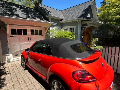 Used 2017 Volkswagen Beetle 1.8T S FWD image 14