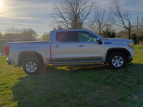 Used 2020 GMC Sierra 1500 SLE w/ SLE Value Package image 11