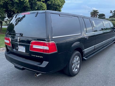 Used 2008 Lincoln Navigator L 2WD image 20