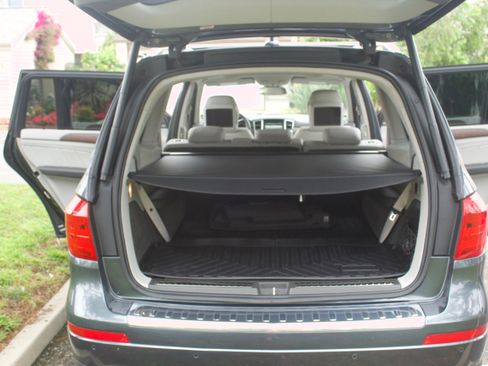 Used 2016 Mercedes-Benz GL 450 4MATIC image 17