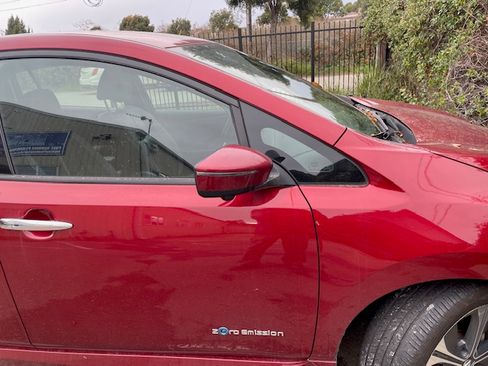 Used 2019 Nissan Leaf SL Plus w/ Protection Package image 6