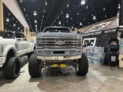 Used 2024 Ford F250 Limited w/ FX4 Off-Road Package image 16