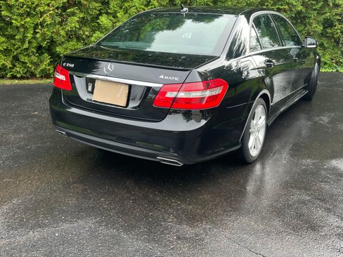 Used 2013 Mercedes-Benz E 350 4MATIC Sedan image 10