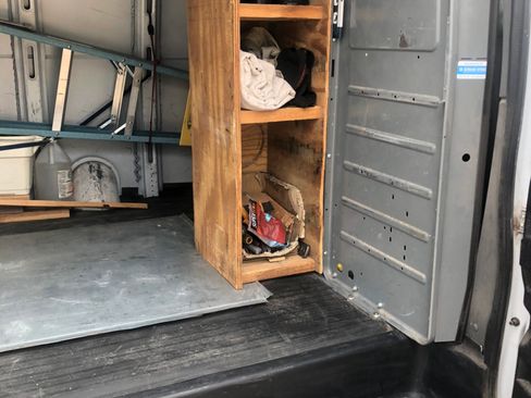 Used 2017 Chevrolet Express 2500 RWD image 11