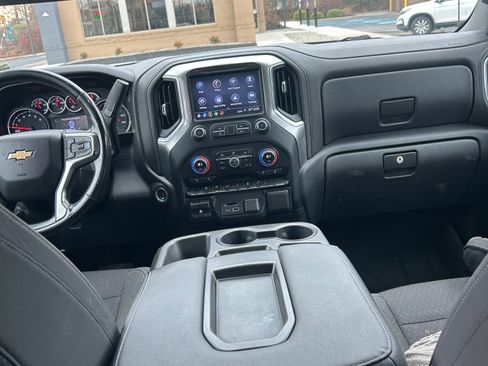 Used 2019 Chevrolet Silverado 1500 LT w/ All-Star Edition image 11