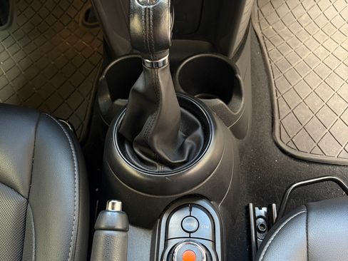 Used 2019 MINI Cooper Convertible w/ Signature Upholstery Package FWD image 18