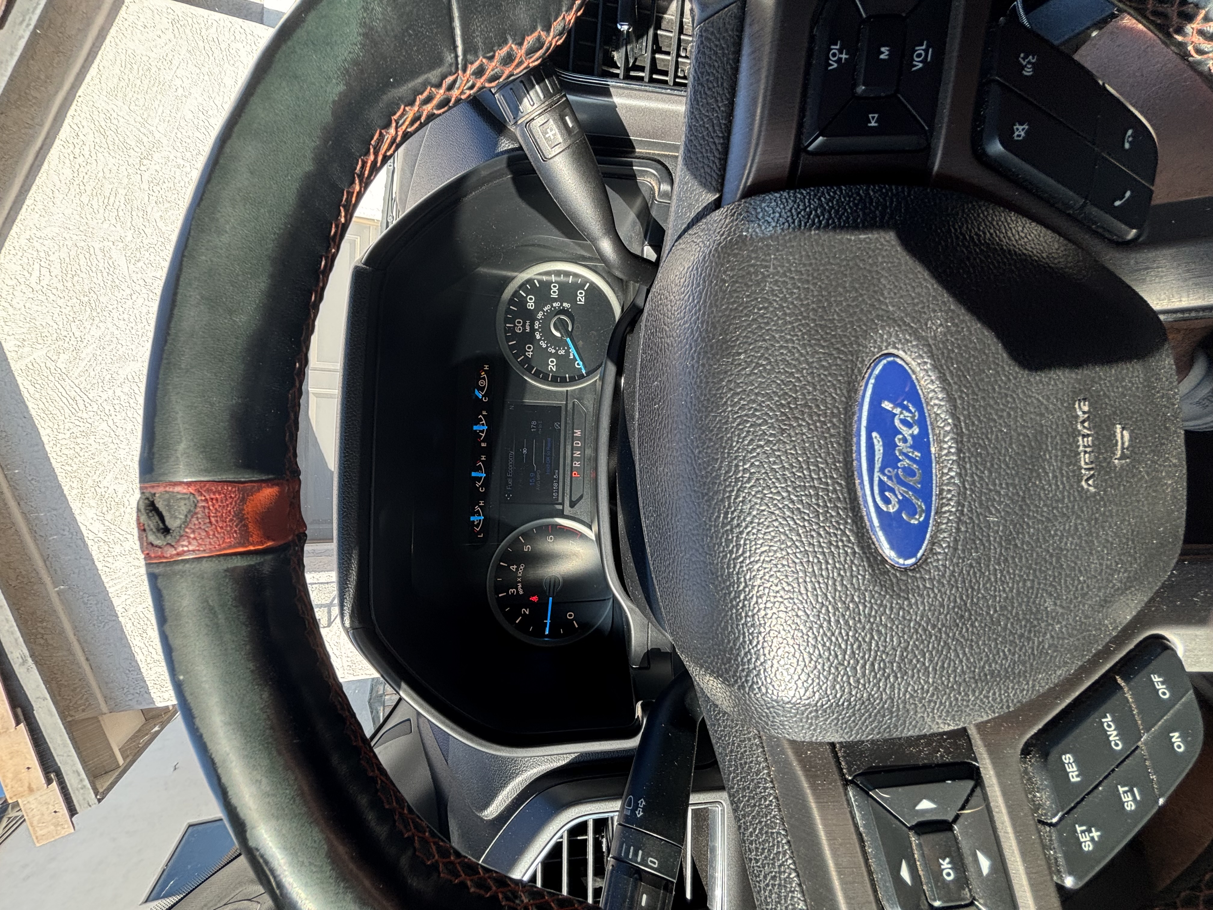Used 2017 Ford F150 XLT AWD/4WD image 10