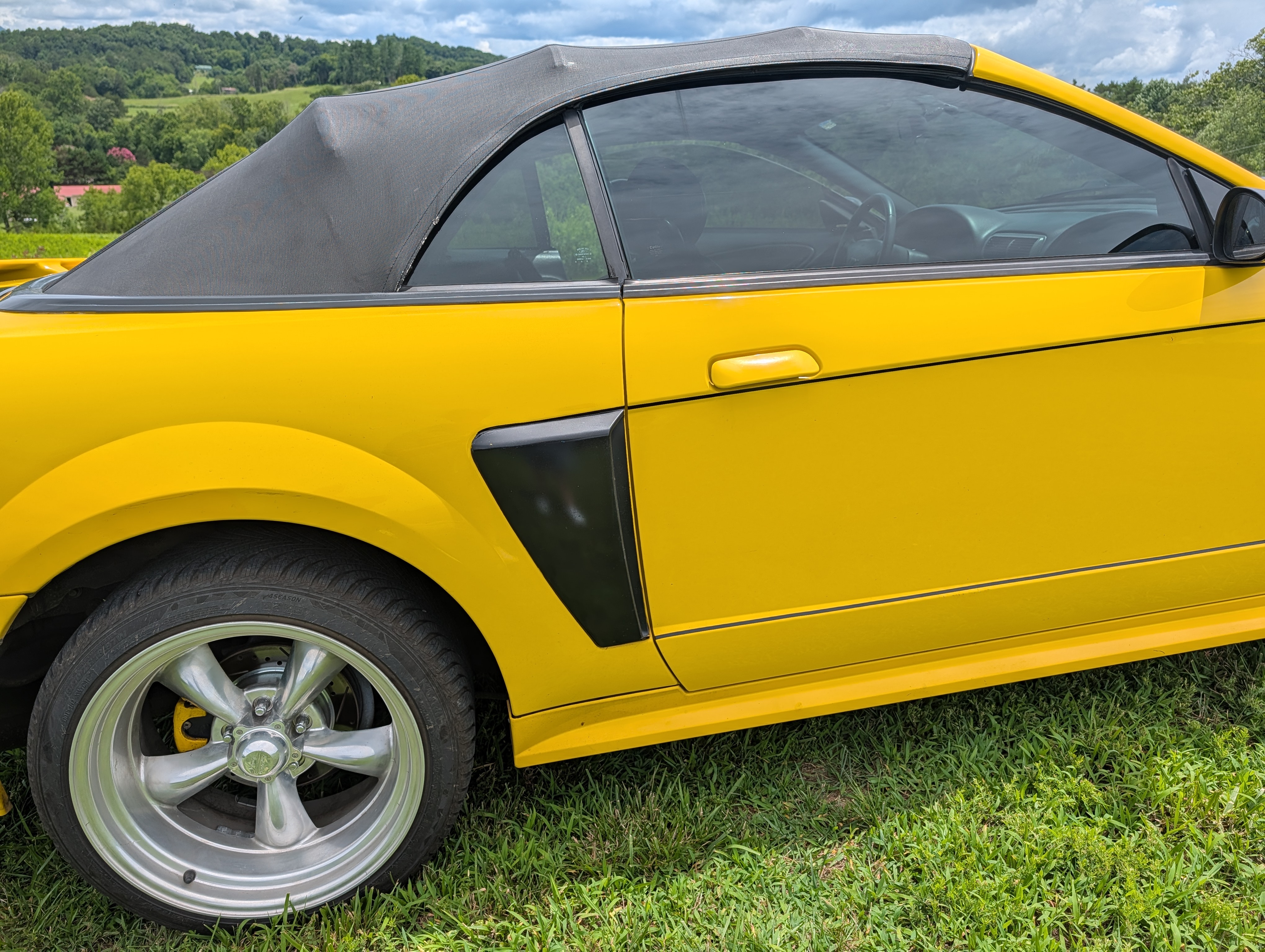 Used 2004 Ford Mustang GT Premium RWD image 6
