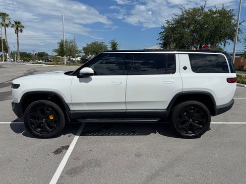Used 2023 Rivian R1S Launch Edition AWD/4WD image 11