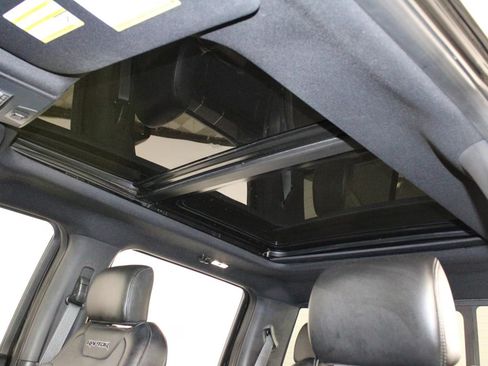 Used 2020 Ford F150 Raptor w/ Equipment Group 802A Luxury image 6