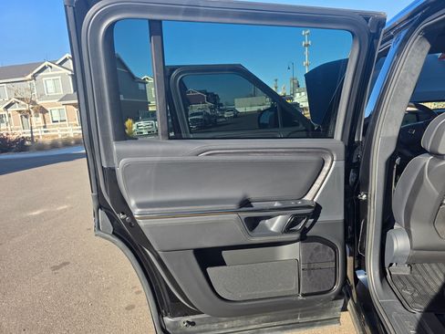 Used 2023 Rivian R1S Adventure image 15