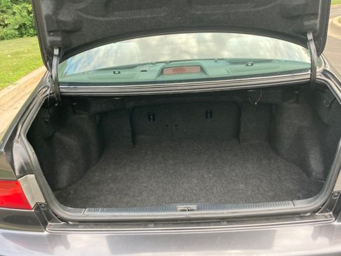 Used 2000 Toyota Camry LE FWD image 10