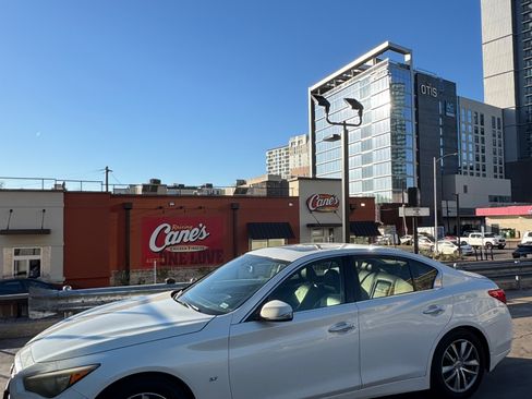 Used 2014 INFINITI Q50 Premium w/ Leather Seating Package image 1