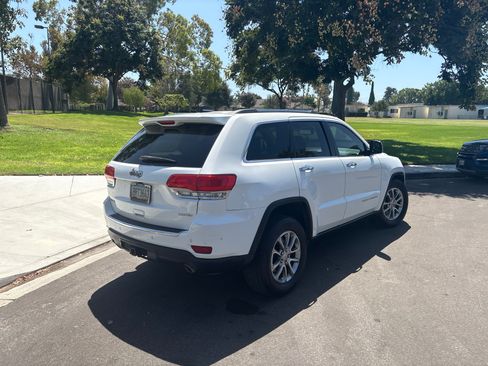 Used 2014 Jeep Grand Cherokee Limited w/ Luxury Group II AWD/4WD image 10