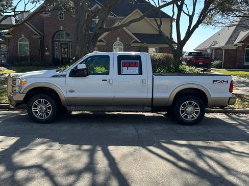 Used 2011 Ford F250 King Ranch w/ FX4 Off Road Pkg image 23