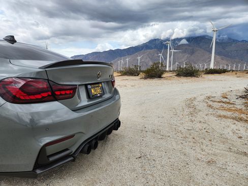 Used 2019 BMW M4 CS w/ Executive Package image 4