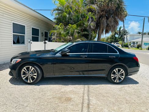 Used 2018 Mercedes-Benz C 350e Sedan image 2