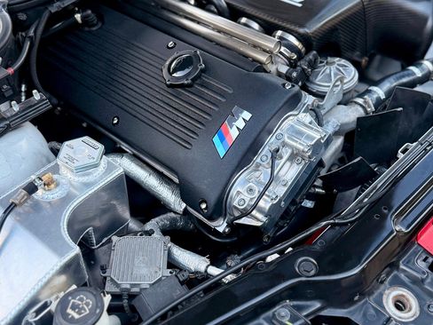 Used 2004 BMW M3 Coupe RWD image 9