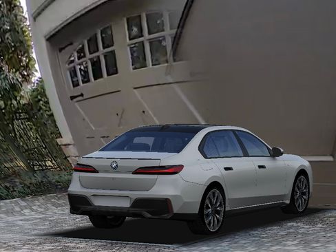 Used 2024 BMW i7 xDrive60 w/ Executive Package image 11