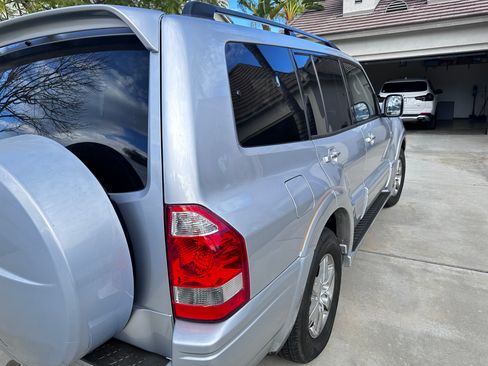 Used 2006 Mitsubishi Montero Limited image 4