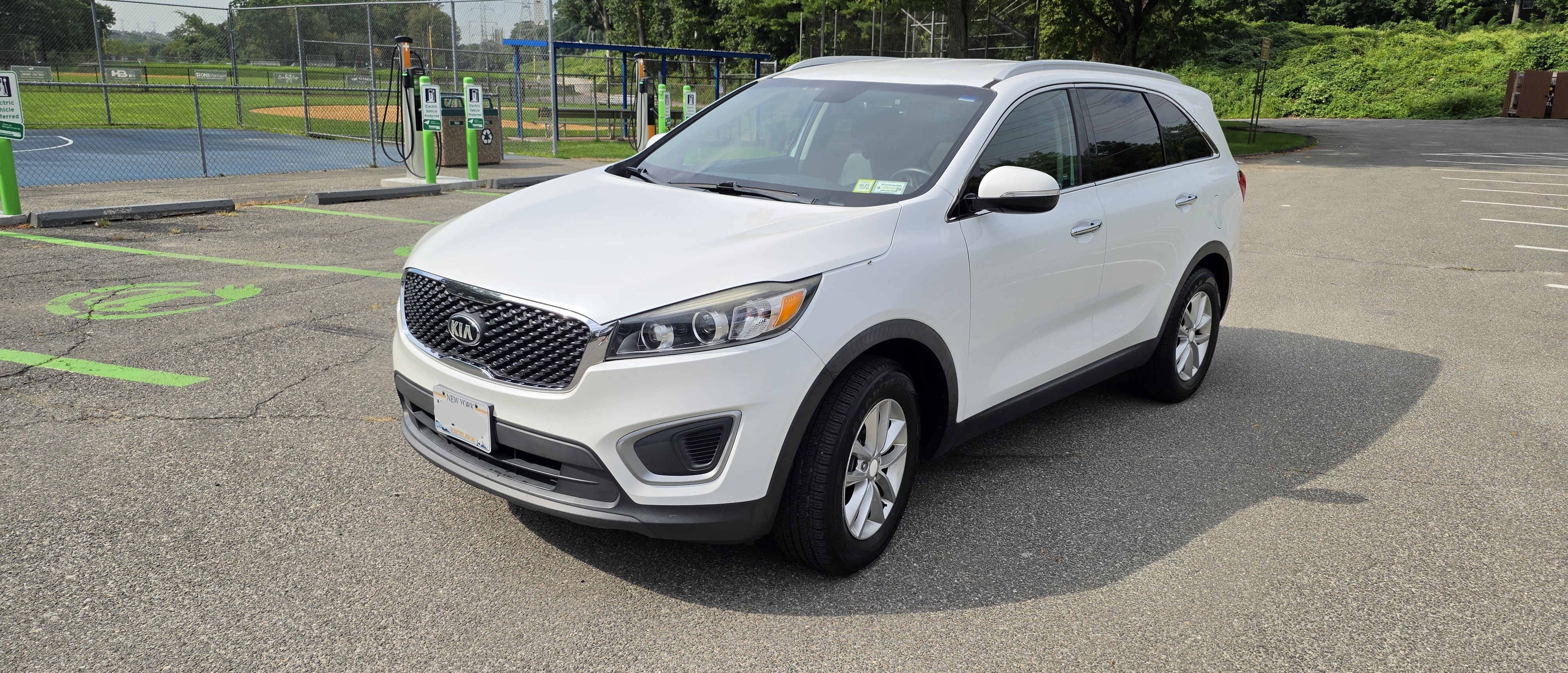 Used 2017 Kia Sorento FWD w/ LX Convenience Package image 10