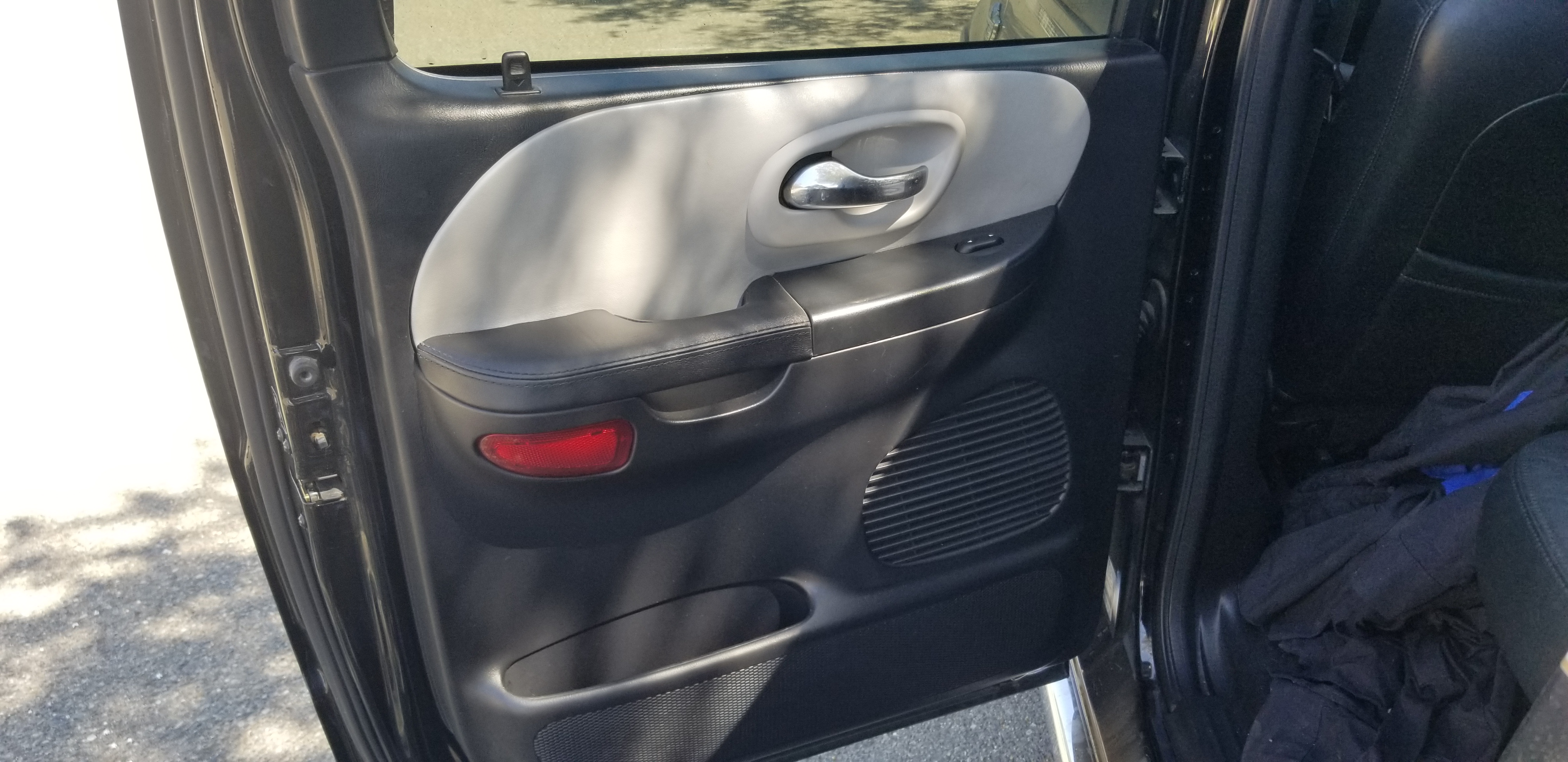 Used 2003 Ford F150 Harley-Davidson RWD image 14