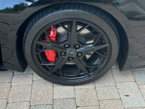 Used 2022 Chevrolet Corvette Stingray Premium Conv w/ Z51 Performance Package RWD image 5
