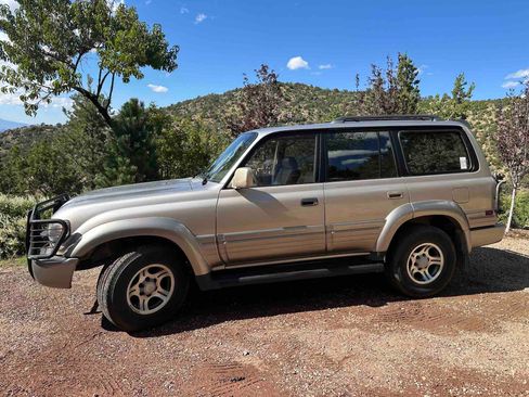 Used 1996 Lexus LX 450 4WD image 4