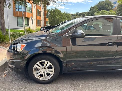 Used 2013 Chevrolet Sonic LT image 4