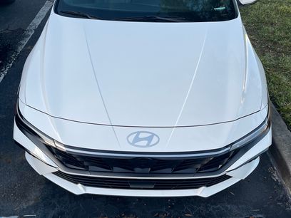 Used 2025 Hyundai Elantra Limited w/ Cargo Package