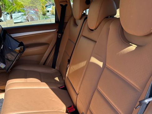 Used 2009 Porsche Cayenne AWD/4WD image 11