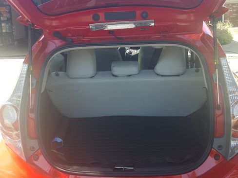 Used 2014 Toyota Prius C One image 2