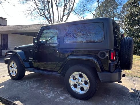 Used 2015 Jeep Wrangler Sahara image 5