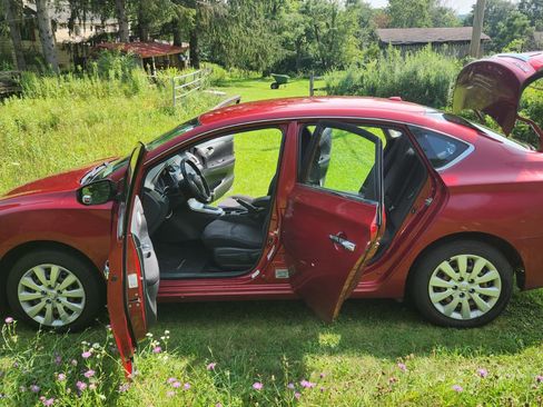 Used 2015 Nissan Sentra SV FWD image 17