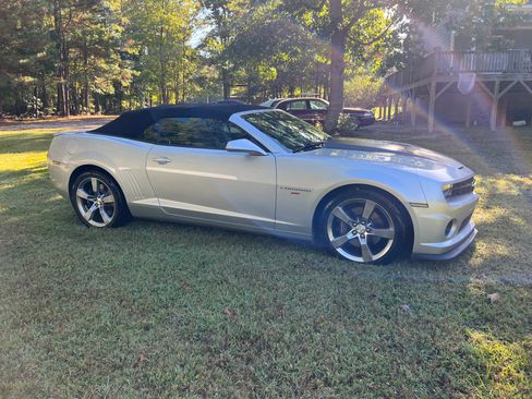 Used 2011 Chevrolet Camaro SS w/ RS Package image 15