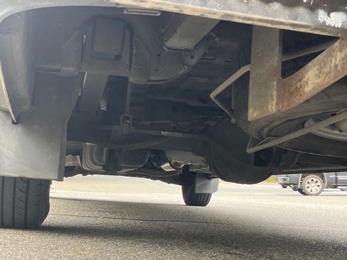 Used 2014 Freightliner Sprinter 2500 image 18