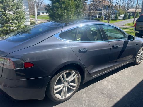 Used 2018 Tesla Model S 100D image 6