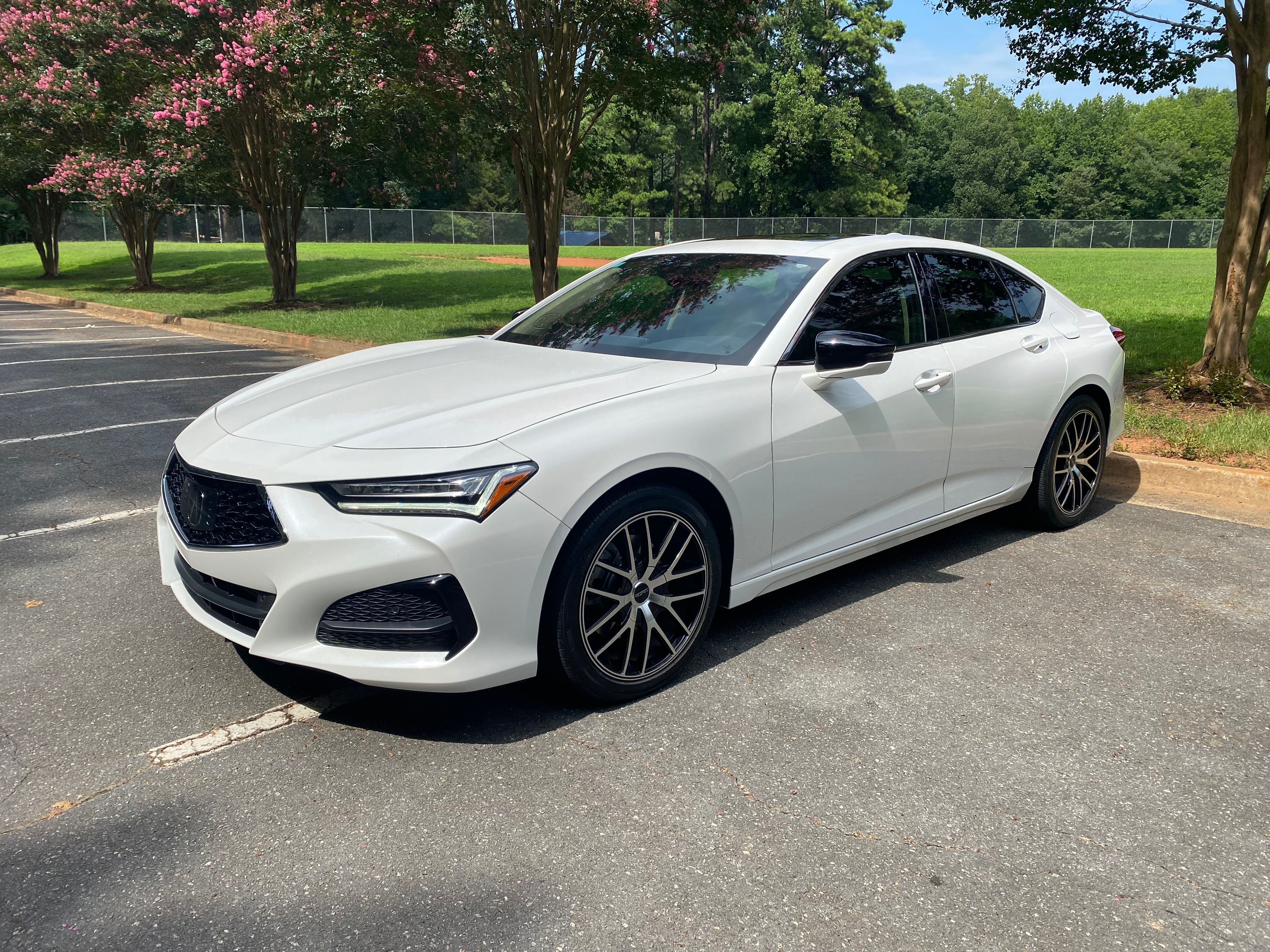 Used 2022 Acura TLX w/ Technology Package FWD image 1