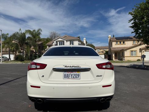 Used 2017 Maserati Ghibli S image 10