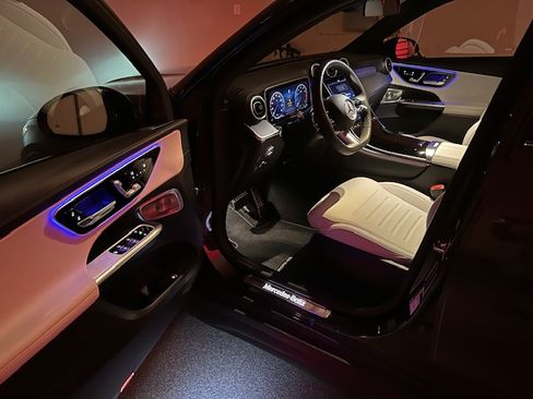 Used 2024 Mercedes-Benz GLC 300 image 14