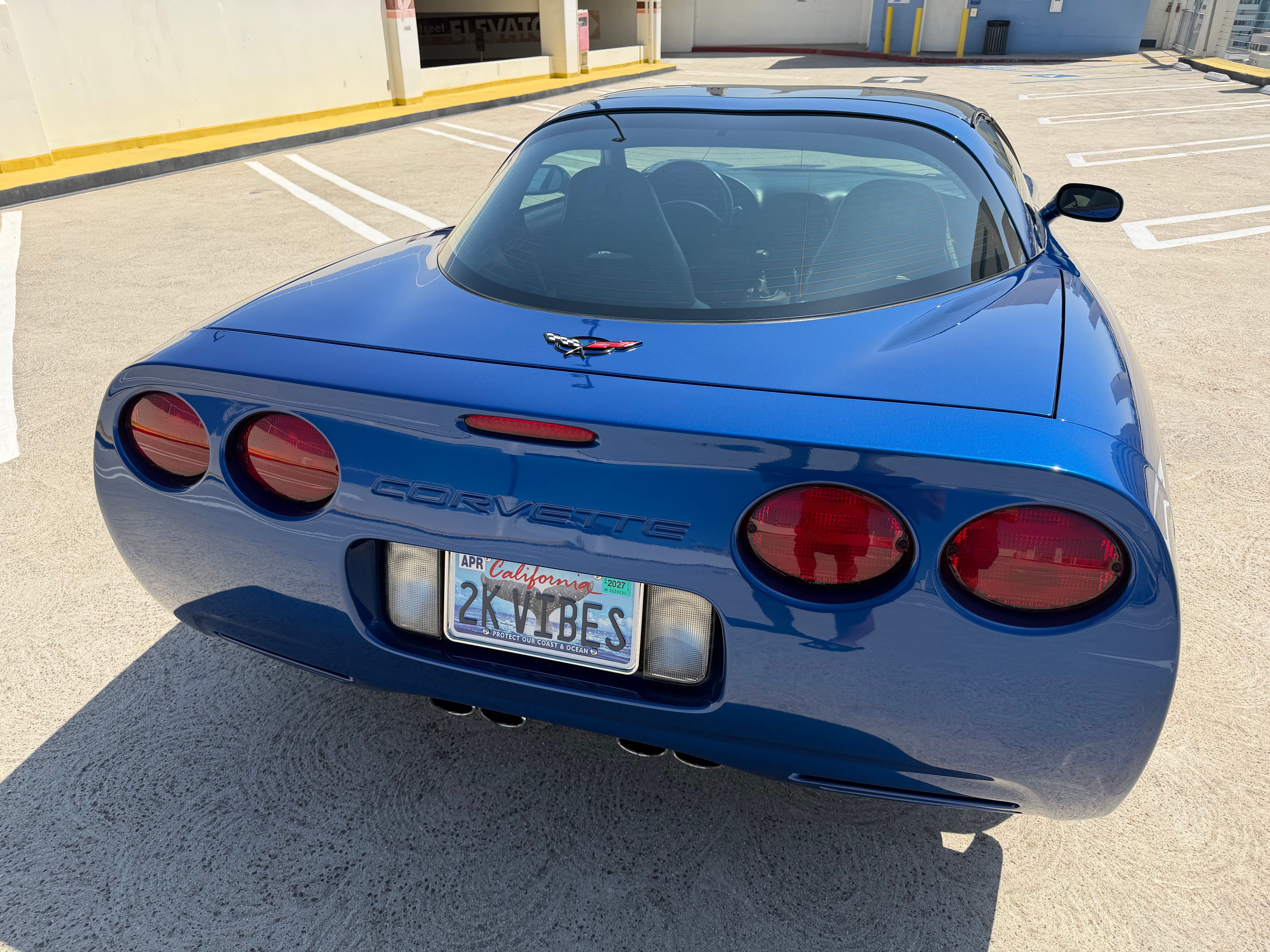 Used 2002 Chevrolet Corvette Coupe w/ Preferred Equipment Group2 RWD image 19