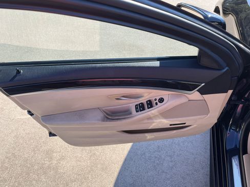 Used 2011 BMW 550i Sedan image 20