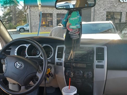 Used 2003 Toyota 4Runner Limited image 5