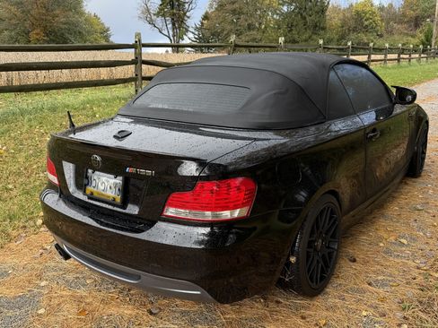 Used 2011 BMW 135i Convertible image 12