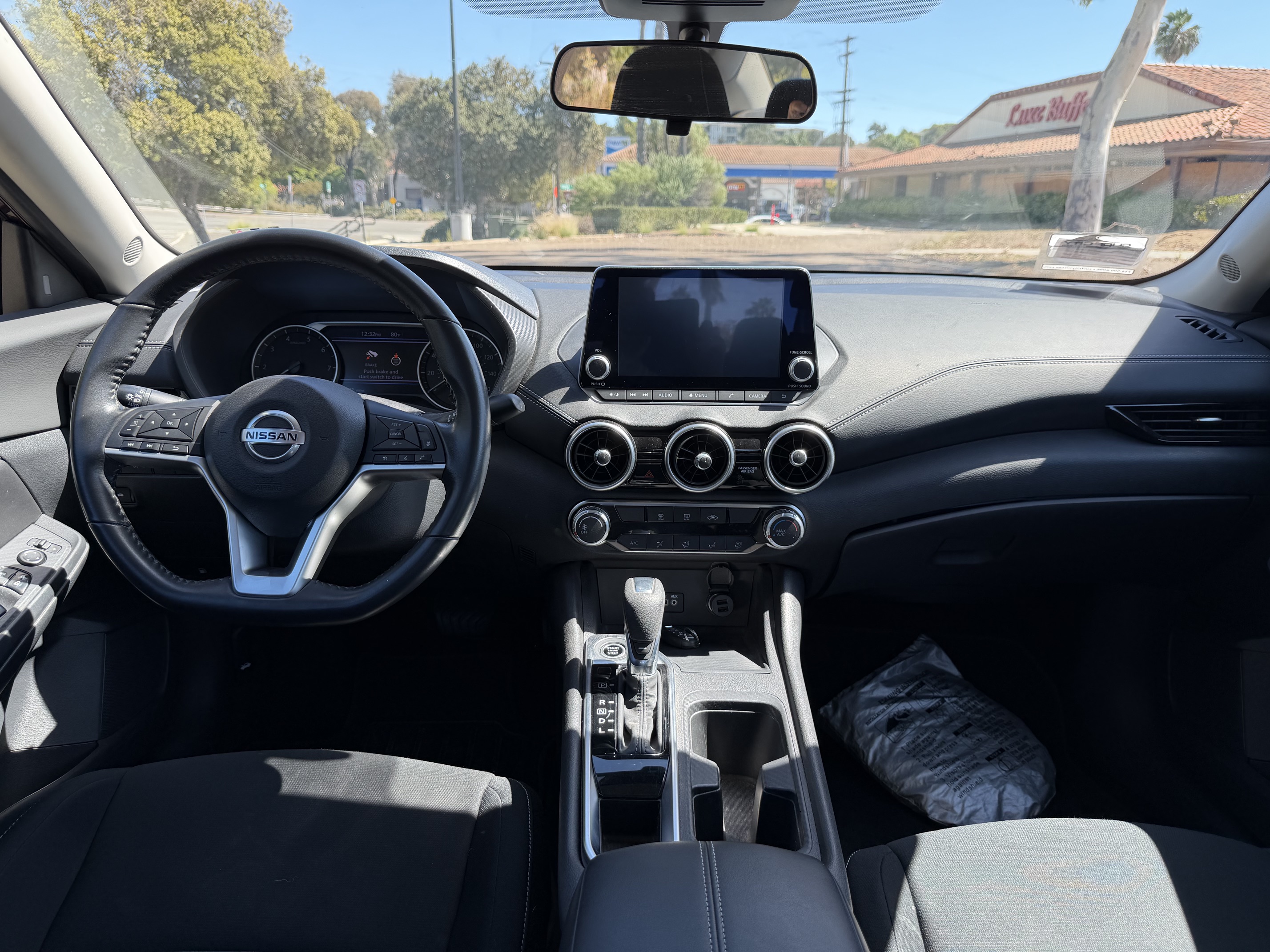 Used 2022 Nissan Sentra SV FWD image 10