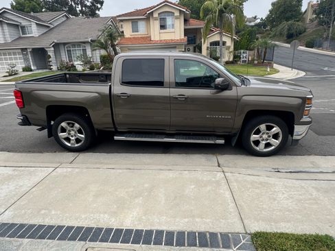 Used 2014 Chevrolet Silverado 1500 LT w/ LT Convenience Package RWD image 4