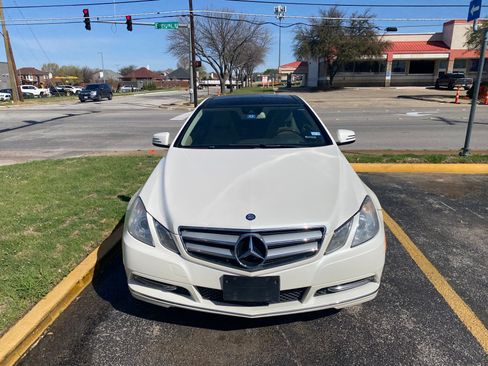 Used 2013 Mercedes-Benz E 350 Coupe image 2